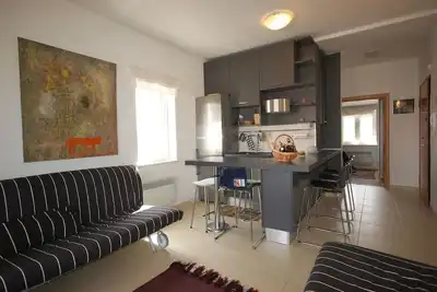 Image de Appartement d'une chambre avec le balcon et la vue sur le mer Porat, Krk (A-22268-a)