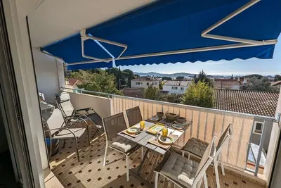 Image de Vue mer, climatisation, 2 chambres, lave linge, lave vaisselle, internet, parking. . .