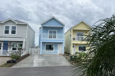 Image de Electric Vehicle Friendly Home Ev - Brand New Home! - Tesla/J1772