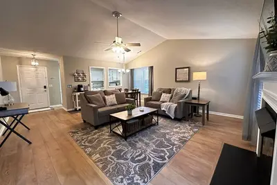 Image de Less than 3 Miles from Wake Forest University, Baptist and Forsyth Hospitals