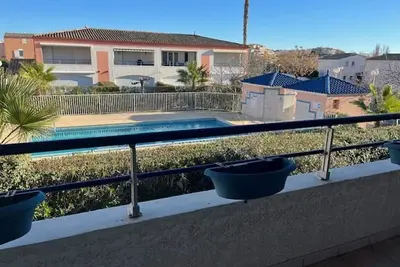 Image de Appartement T2 avec Terrasse, Parking Privé et Piscine Sécurisée, Proche Plage Richelieu