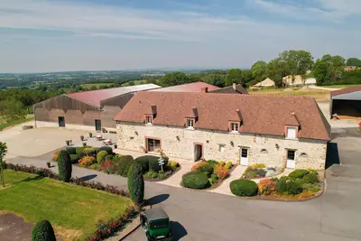 Image de Situé en Normandie, le Domaine de la Poudrière vous accueille toute l’année