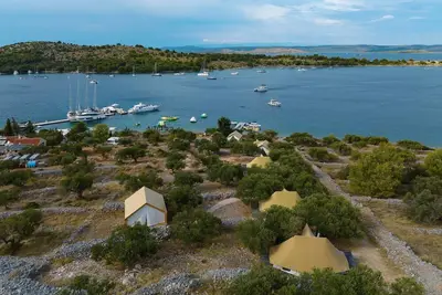 Image de Room 9 - Perfect Glamping for people who want more!
