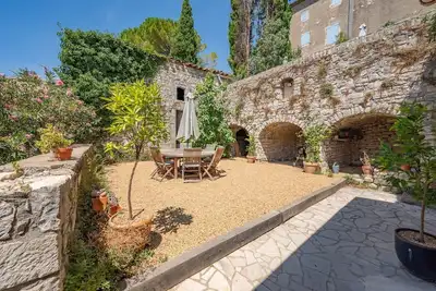 Image de Le Martinet - Trois Chambres Villa, Couchages 6