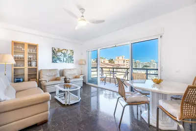 Image de La Carihuela Beachfront Ii | Confort Élégant au Bord de la Mer
