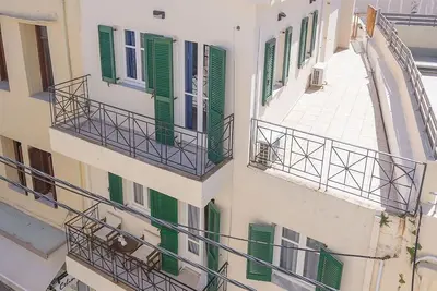 Image de Renovated & Spacious Apartment in the Historical Centre of Rethymno - A/C, Wi-Fi, 2 Balconies!