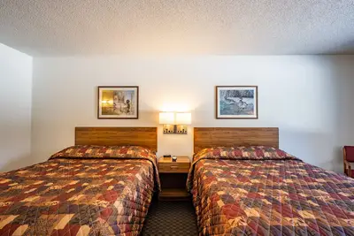 Image de 109 Two Queen Room with Woodland View