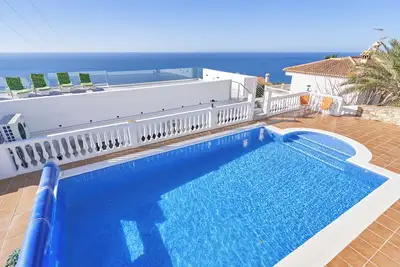 Image de Maison de vacances 'Villa Infinite' avec vue sur la mer, Wi-Fi et climatisation