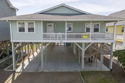 Image de Hobbs Realty - Beachside Bliss at “Aloha” – 5br Oceanfront Home w/ Pool