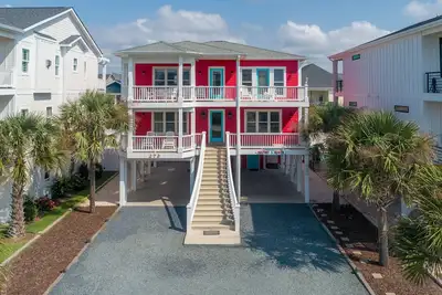 Image de You'll be \"Halfway to Heaven\" while you enjoy the ocean views, multiple decks, and private pool