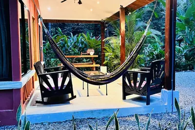 Kays Jungle\/beach House
