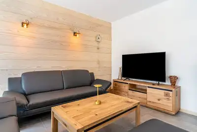 Image de Appartement 'Im Rosengarten 2' avec vue sur les montagnes, terrasse privée et Wi-Fi