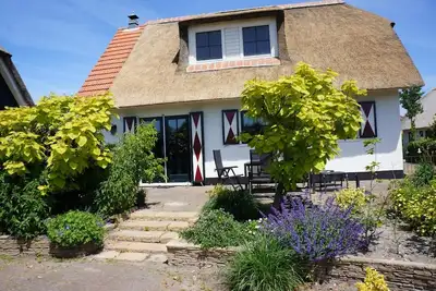 Image de Holiday home Buitenplaats 77 in Callantsoog. Suitable for 5 people with 2 bedrooms.