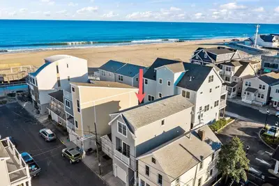 Image de Breezy Sea Bright Stay | Walk to Beach & Unwind