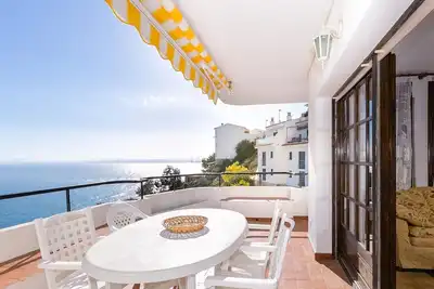 Image de Joan Margarit 3-A - Apartamento en el Puig Rom (Roses) con piscina comunitaria, con magnificas vistas al mar.