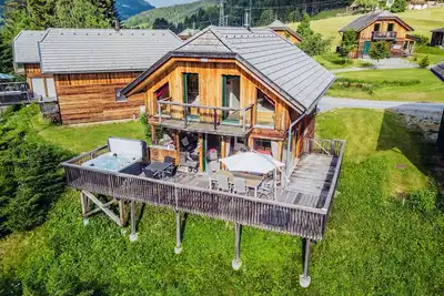 Woody 5 - with a fantastic view and whirlpool