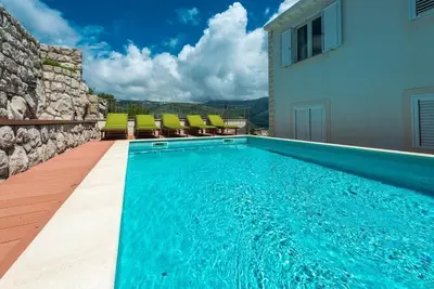 Image de Luxury Penthouse with Private pool in the city center!