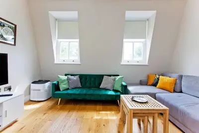 Image de Stylish 1Bed Duplex Kensington