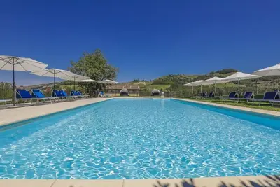 Image de Vigna Dell'Acqua - Beautiful villa with swimming pool surrounded by vineyards