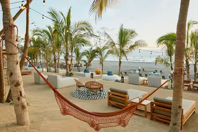 Image de 5 Star Spectacular Golf and Beach Resort! \n