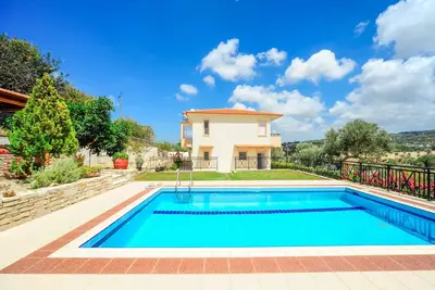 Image de Villa Giorgos - Trois Chambres Villa, Couchages 6