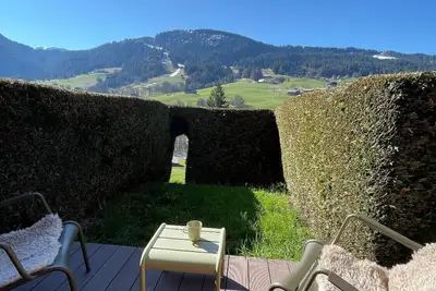 Image de Studio charmant avec terrasse et jardin