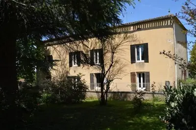Image de Beautiful French  Farmhouse, Pool & Vineyard. Live the Dream!