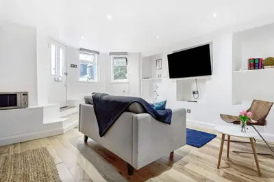 Image de Smart and Cosy apartment with own private garden and entrence