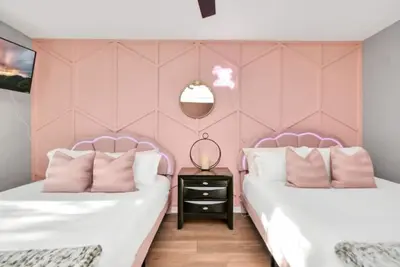 Image de Nasa 4br Escape | HeatedPool, HotTub & Daybed