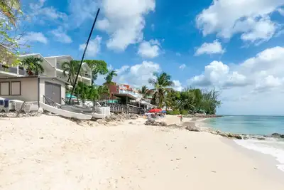 A charming blend of comfort and sophistication in this near-the-beach townhouse