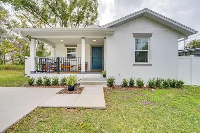 Image de Modern Florida Bungalow: 3 Miles to Winter Garden!