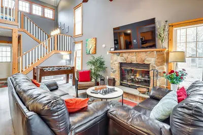 Image de 'Cozy Cove' Near Waterparks, Zip Line, Ski & More