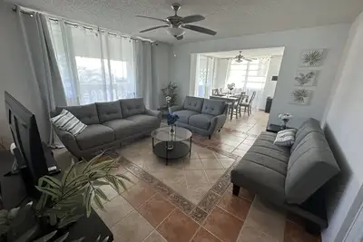 Image de Beachfront Apt Gated Community 1 Bdrm w Pool 2 Balconies Sleeps 4 Close to Jobos
