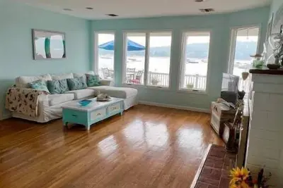 Image de Waterfront Beautiful Fun Beach House Sunsets Inspiring Peaceful 1hr Nyc Wow