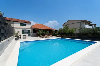 Image de Belle maison Ă Debeljak avec Wi-Fi