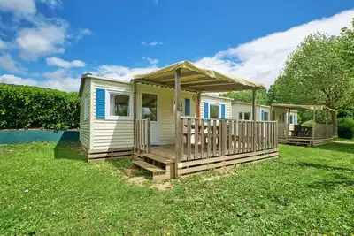 Image de Mobile Home \"5 Personnes 209\" avec piscine partagée et terrasse privée