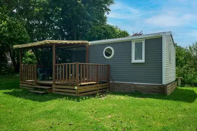 Image de Mobile Home \"3 Personnes 204\" avec piscine partagée et terrasse partagée