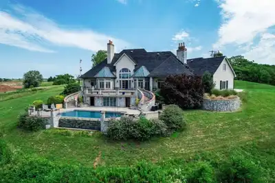 Image de Manor on the 7th Luxury minutes away from History