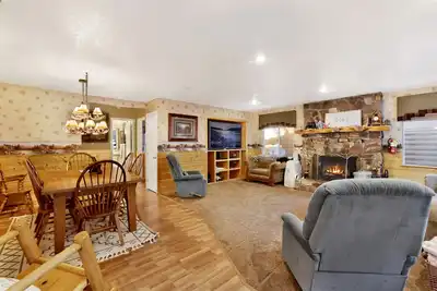 Image de Big Bear Happy Place - Hot Tub- Arcade- Central Location-