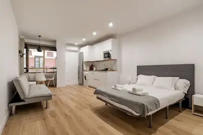 Image de GuestReady - Studio moderne sur la Plaza de España