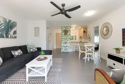 Image de Unit 4 @ Tropical Reef Apartments