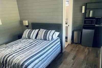 Image de TeePee Room 7- Newly Renovated