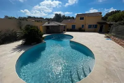 Image de Belle Villa 170m² avec piscine endroit très calme