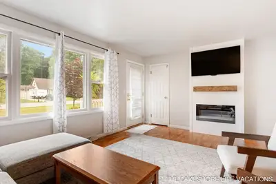 Image de Lake Effect Cottage close to Lake Michigan