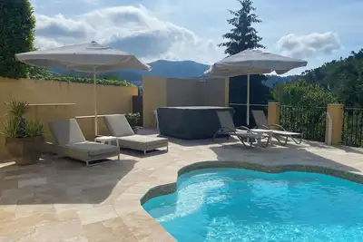 Image de Rez de jardin avec piscine 30min Nice, 45 min Monaco et la plage, idéal famille.