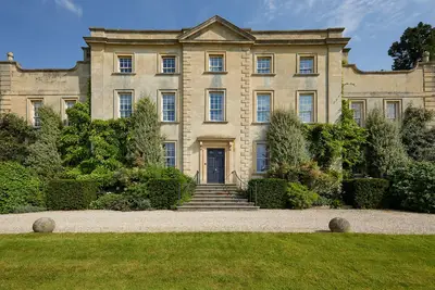 Image de The Hewletts is an impeccably restored and exquisitely-presented Georgian manor home