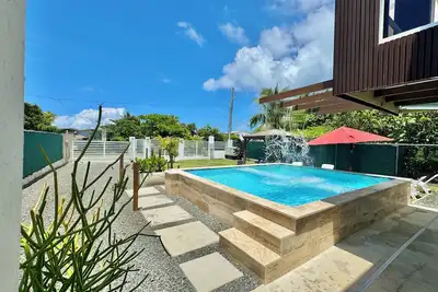 Image de Beach Vibes: Big New Pool, Stunning Waterfall, Beach and Fun! !