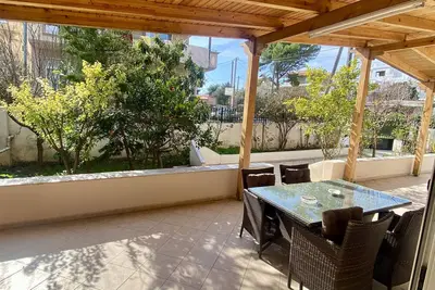 Image de Private Home 10min away from Athens Int Airport. Beach 150meters away