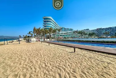 Image de Oceanfront 2br Condo -Private Balcony - Beach