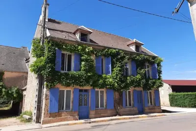 Image de Gite La Sainte Glycine de 10 Pers Près de Vezelay